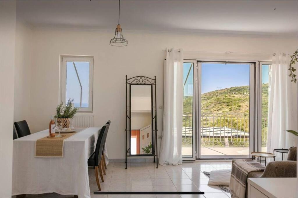 Kaminia Serenity House Ferienhaus