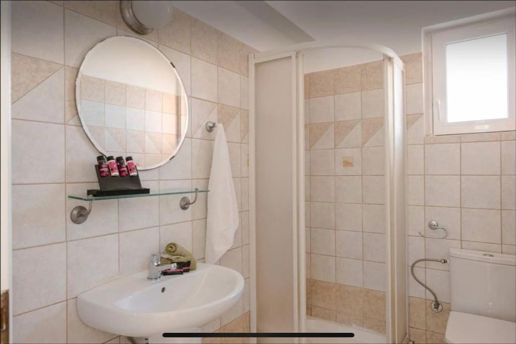 Kaminia Serenity House Ferienhaus Ratzaklíon