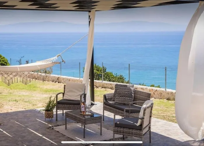 Kaminia Serenity House
