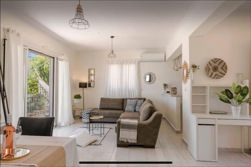 Kaminia Serenity House * Ratzaklíon